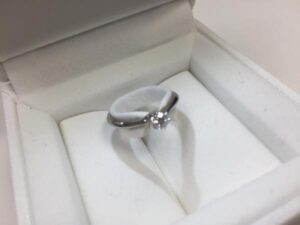 プラチナダイヤリング