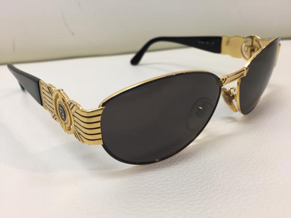 フェンディサングラス