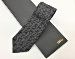 フェンディネクタイ