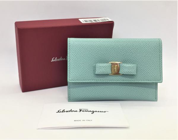 フェラガモカードケース